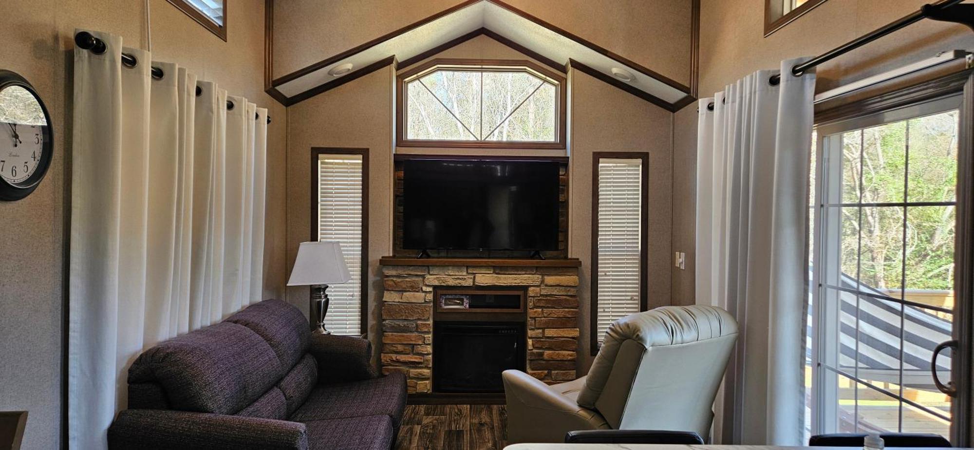 Tiny Home With Hammock Loft Bbq And Yard Phenix City Ngoại thất bức ảnh